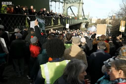 Hammersmith Bridge Rally Met with Counter-protest