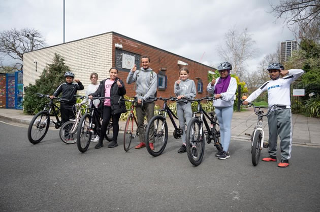 Training group left to right – Ziyad Mohamed (11), Connie Wheeler-Kimpton (10), Ava Headman (11), cycling instructor Tiago Santoianni (36), Maddie Nafi (11), Rayan Mohamed (11) and Noha Adamsu (11)