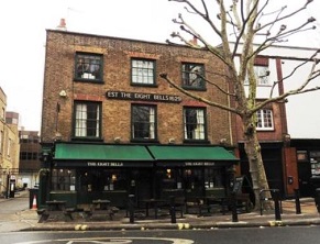 Eight Bells pub in Fulham