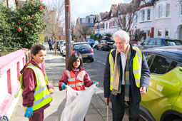 MP Joins Litter Pick Around Fulham Palace Road