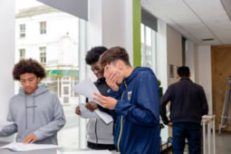 Fulham Students Excel at GCSEs in Challenging Circumstances 